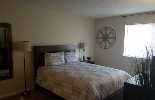 Virginia Beach Condominio | South Beach Condo, lindo, acogedor y limpio.