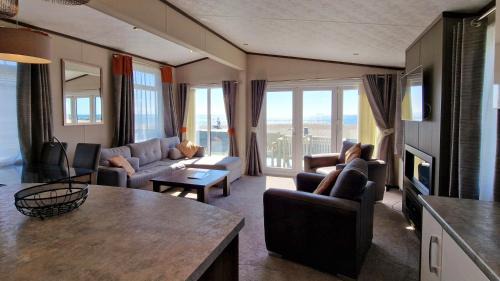 Selsey Casa | South Beach lodge, Bracklesham Bay, Selsey