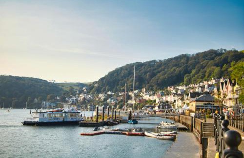 Galmpton Casa | South Devon - River Dart Views - Free Parking - Pet Friendly