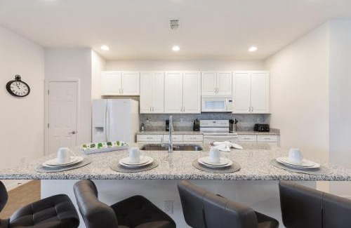 Davenport Villa | South Facing Vacation Home - Providence Golf Resort - Pool & Spa - Game Room - Free Welcome Pack