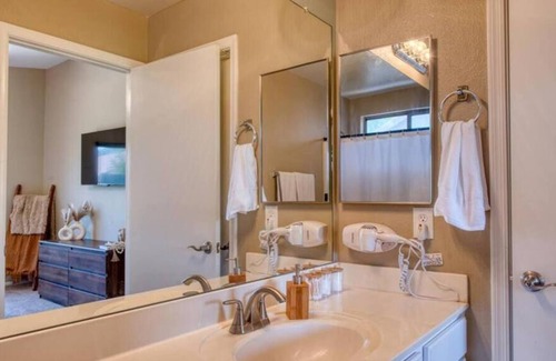 South Mountain Casa | South Mountain 3-Bedroom