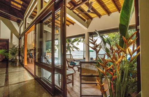 Kathaluwa Villa | South Point Villa - Whole Villa (Sleeps 6)