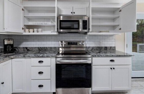 Southeast Raleigh Casa | South Raleigh GEM Minutes to DT Raleigh