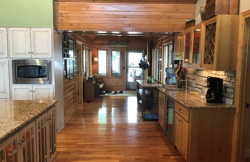 Clear Lake Casa | South shore view - Clear Lake IA