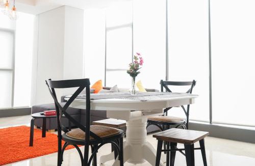 Mampang Prapatan Apartamento | South Tower 2BR at L'Avenue Apartment By Travelio