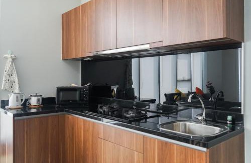 Mampang Prapatan Apartamento | South Tower 2BR at L'Avenue Apartment By Travelio