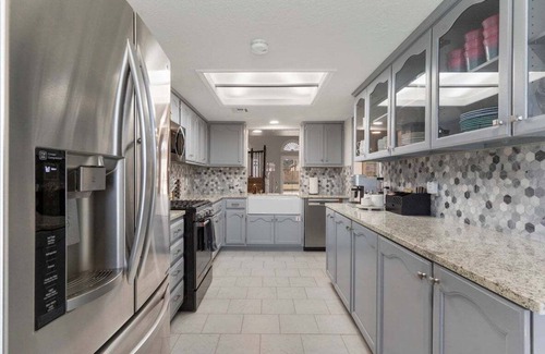 South Tulsa Casa | South Tulsa Splash W/Pool & Hot Tub