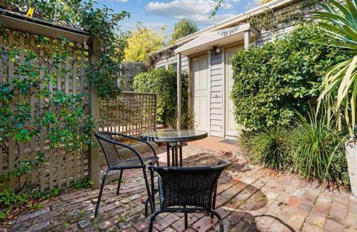 South Yarra Hotel | South Yarra one bedder Simplicity
