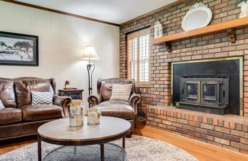 Franklin Casa | Southall Cottage 3bd Serene Outdoor Space