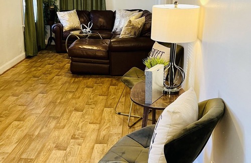 Rivermont Casa | Southern Charm-Convenient to Everything!