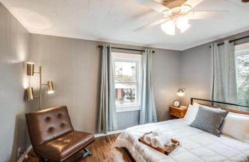 Hickory Casa | Southern Charm Cottage