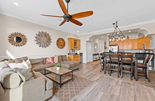 West Panama City Beach Casa | FRENTE AL MAR DIRECTO - DUERME 12 - ¡Hermosas vistas diarias! Reserva de verano RÁPIDO!