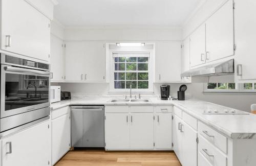 Statesboro Casa | Southern haven on granade - family retreat