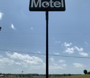 Waldron Hotel | Southern Nights Motel
