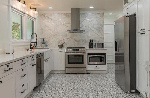 West Southern Pines Casa | Southern Pines Gem with 2 Master-King Suites