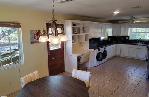 Lillian Casa | Southern Wind House in quaint & cozy Lillian, AL FREE Boat Storage
