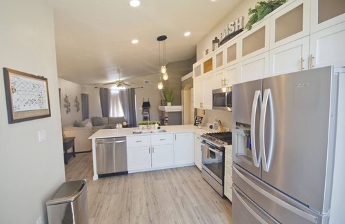 Greenacres Casa | Southwest 2 Bedroom 1 Bathroom house Pets Ok