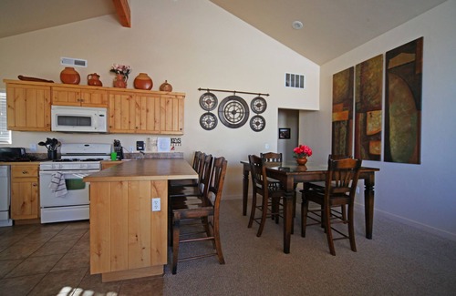 Moab South Valley Condominio | Suroeste encanto y vistas, a pocos minutos de la ciudad!