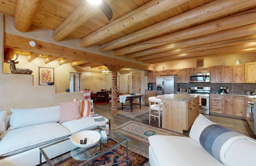 El Prado Casa | Southwestern home with hot tub, mountain views, & ping pong