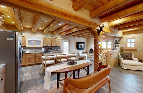 El Prado Casa | Southwestern home with hot tub, mountain views, & ping pong