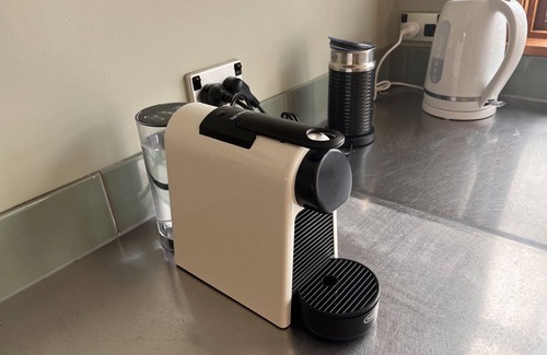 Petone Casa | Spa by the Sea -ideal for Family Holidays, Business Travel, or Away With Friends