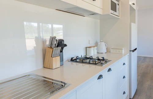 Pokolbin Chalet De Esquí | Spa Cottage, overlooking vineyard