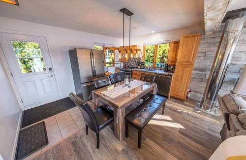Lac-Etchemin Chalet De Esquí | SPA - Lake - Foosball Table - Chalet le Relaxarium