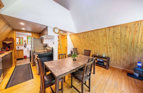 Portneuf Regional County Municipality Chalet De Esquí | Le Chalet EDGAU | Spa & Waterfront Relaxation