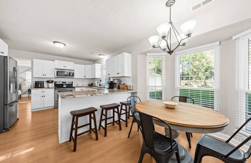 North Charleston Casa | Space for 10+ and Fenced Yard, The Indigo House!