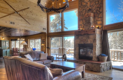 Woodmoor Cabina | Space Wrangler Lodge / Luxury Breckenridge Retreat