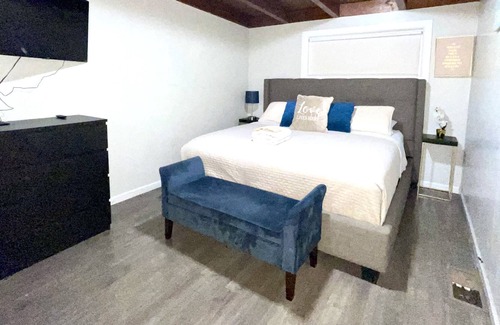 Gardena Casa | SpaceX,LAX & Beaches Beautiful Guest House