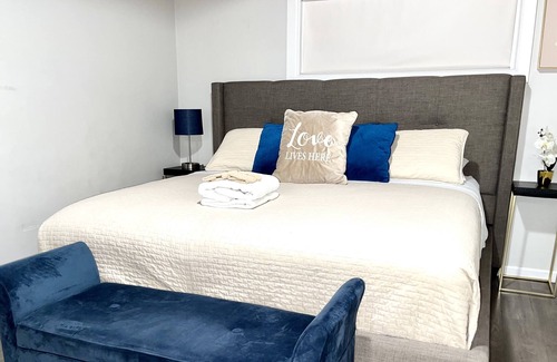 Gardena Casa | SpaceX,LAX & Beaches Beautiful Guest House