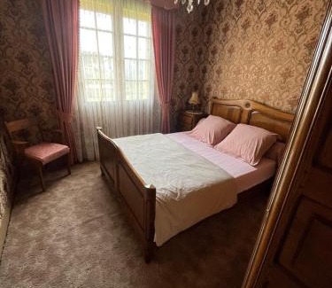 Luche-Pringe Casa | Spacieuse maison de village