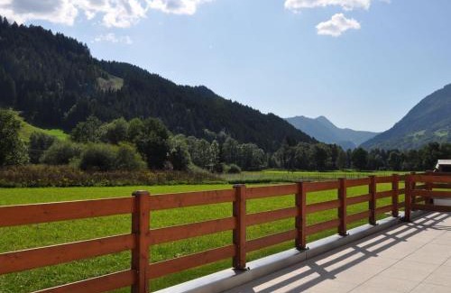 La Chapelle-d'Abondance Apartamento | Spacieux Appartement 3 Pièces avec Terrasse et Parking - FR-1-692-53