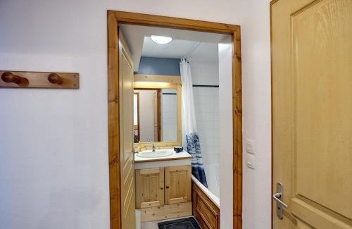 Les Bruyeres Apartamento | Spacieux Appartement 3 Pièces, 2 Chambres, 2 Salles de Bain, Exposition Ouest - Les Menuires - FR-1-178-347