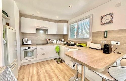 Cran-Gevrier Apartamento | Spacieux F3 à Annecy, proche centre, balcon, parking, vélos et Wi-Fi - FR-1-432-87