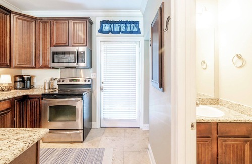 Biloxi Condominio | Spacious 1 bed / 1.5 bath for TDY Rentals!!