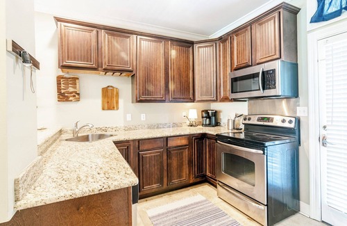 Biloxi Condominio | Spacious 1 bed / 1.5 bath for TDY Rentals!!