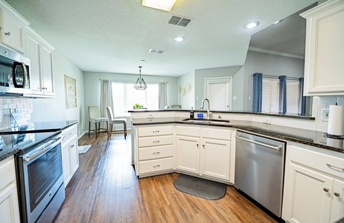 Lubbock Casa | Spacious 1BR + Office Perfect for Work or Play