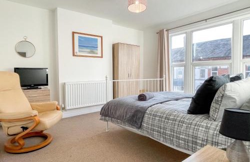 Crewe Apartamento | Spacious 2-bed Apartment in Crewe by 53 Degrees Property, ideal for Business & Professionals, FREE Parking - Sleeps 3