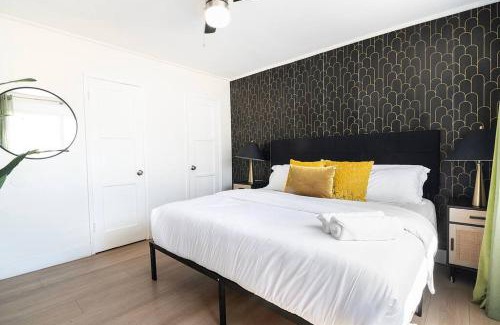 The Flats Apartamento | Spacious 2-Bedroom Hollywood Apartment near Sunset Blvd