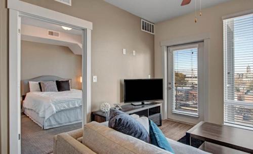 Central City Casa | Spacious 2-Bedroom Urban Oasis