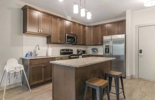 Auburn Hills Apartamento | Spacious 2BR/2BA | Gym & Pool