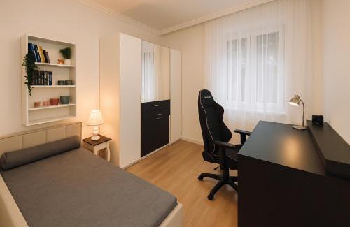 Nivy Apartamento | Spacious 2BR Retreat for Families & Friends near City Center