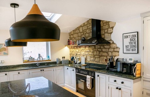 Aynho Casa | Spacious 3 Bed House with Large Garden in Aynho