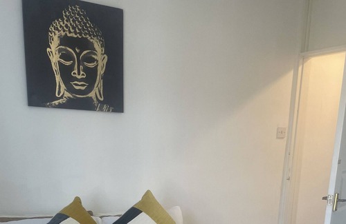 Reading Casa | Spacious 3 bed in Reading Centre With Parking!