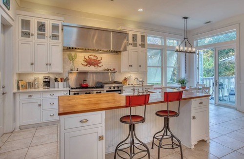 Daufuskie Island Casa | Spacious 3-bedroom house- walk to beach with WiFi on enchanting Daufuskie Island