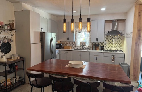 Piedras Negras Casa | Spacious 3-bedroom house in serene Piedras Negras with AC and pool