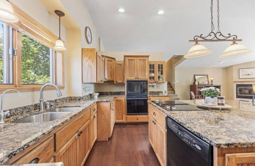Detroit Lakes Casa | Spacious 3-bedroom year around Cabin near Detroit Lakes on Scenic Pelican Lake