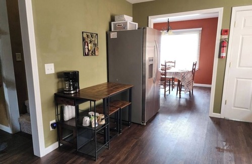 New Madrid Casa | Spacious 3-bedroom 2 story house in New Madrid near boat ramp with a toy room!